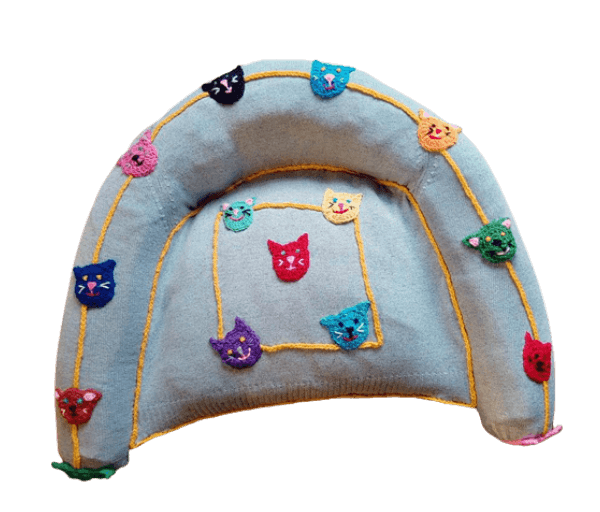 .Mand lichtgrijs met 'Kattenkopjes'