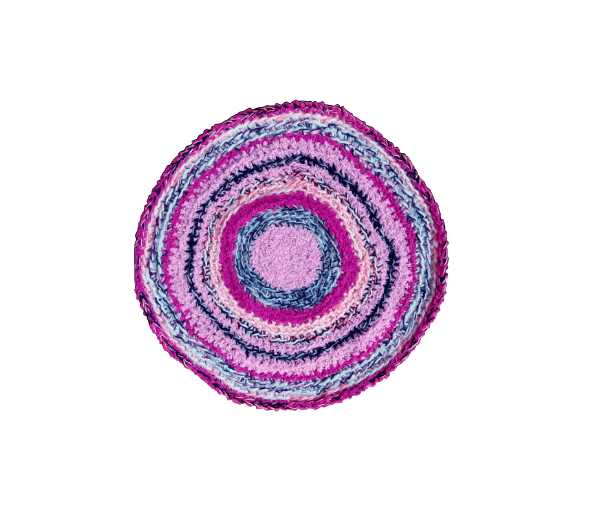 Rond gehaakt kleed roze/wit/zwart breigaren